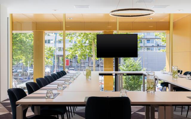Holiday Inn Express Amsterdam - North Riverside by IHG