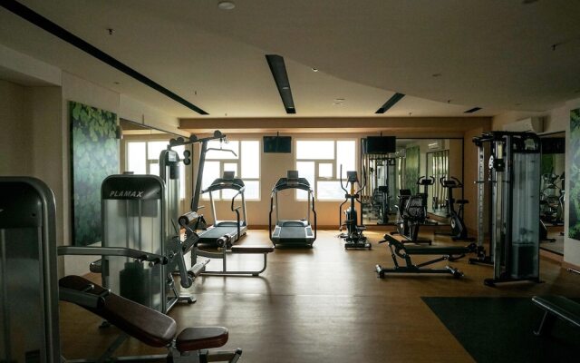 Luxurious And Comfy 2br Lucky Tower Apartment