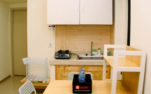 Modern Look And Comfortable 2Br At 26Th Floor Meikarta Apartment – Guest Rooms – Cibatu