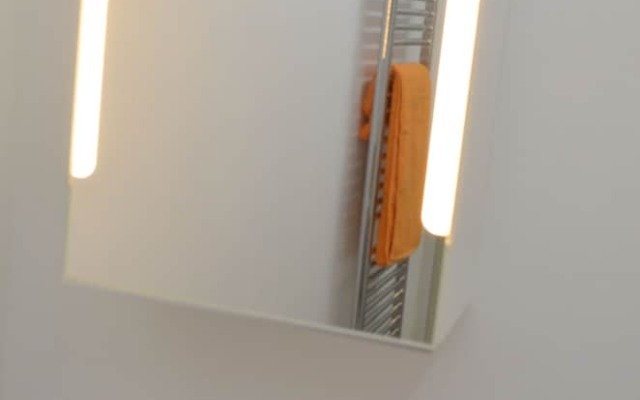 IzzHome Orange