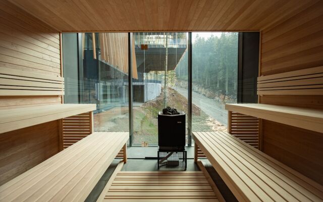 Hotel Nomad