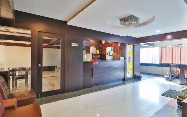 Oyo 24135 Hotel Anand Inn