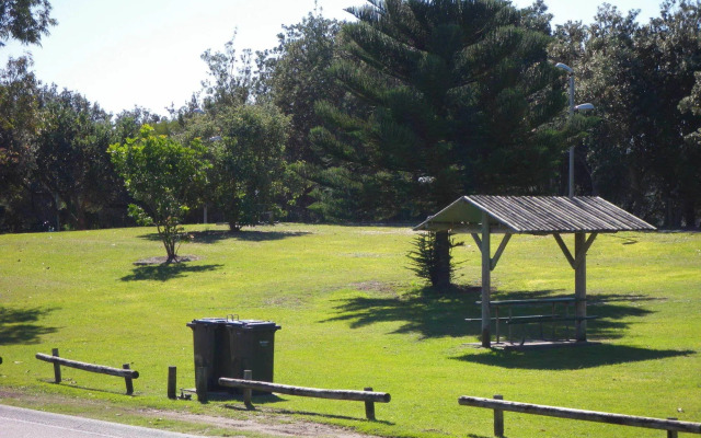 Fingal Bay Holiday Park