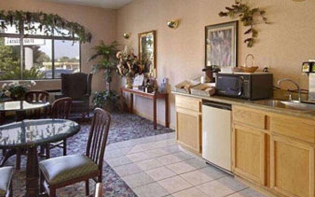 St. Louis Travelodge