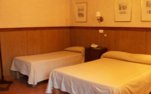 Yolanda Hotel Cordoba