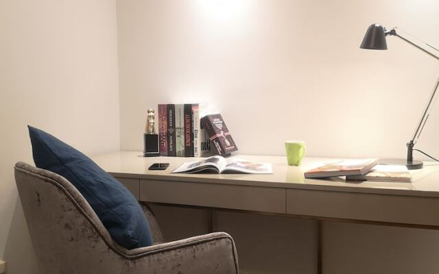Tianfu Square Serviced Suites by Lanson Place
