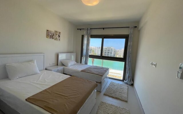 Marassi 3 bedroom with marina view 8g