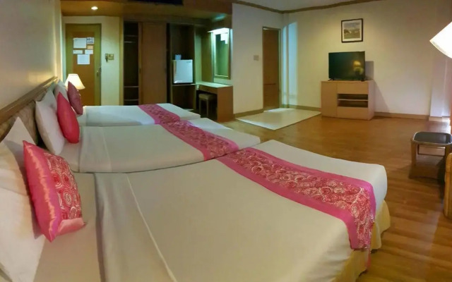 Takiab Beach Resort