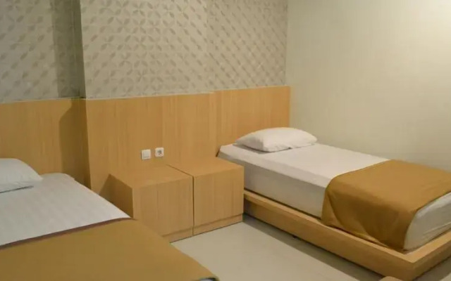 Cabin Hotel F77