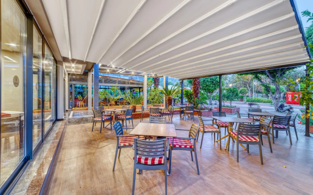 Kahya Hotel
