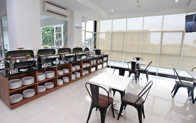 Nite & Day Surabaya - Gunungsari