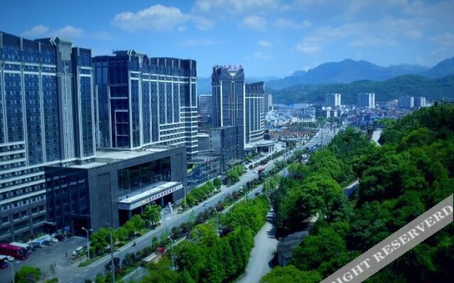 Zhangjiajie World Water Four Seasons International Hotel