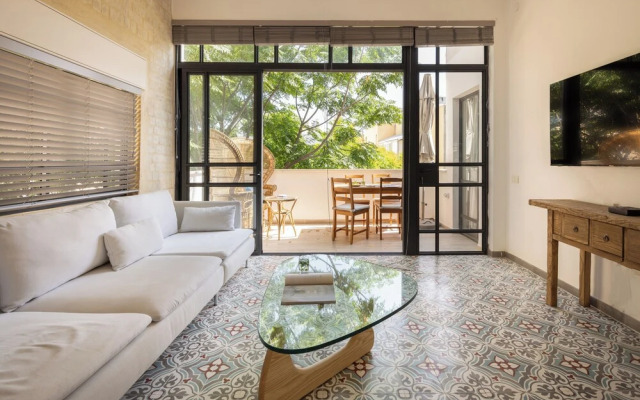 Rustic Charm Tel Aviv CTR by Sea N' Rent