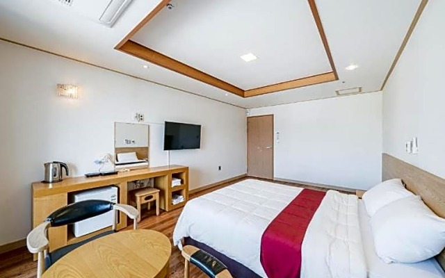 Seogwipo Eia Hotel