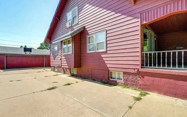 Quaint Family Retreat in Fairbury!