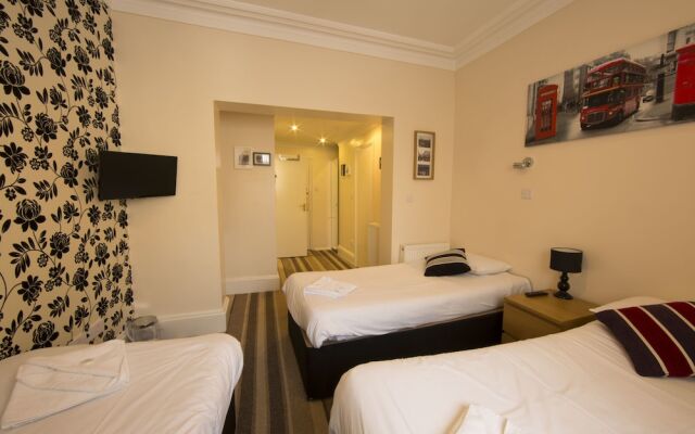 Royal Guest House by Saba