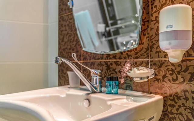 Kipriotis Hippocrates & Maris Suites