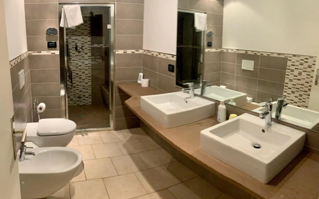 Appartamento Piè Con Bagno Turco