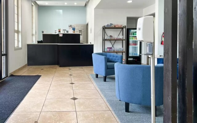 Howard Johnson by Wyndham Portland Airport