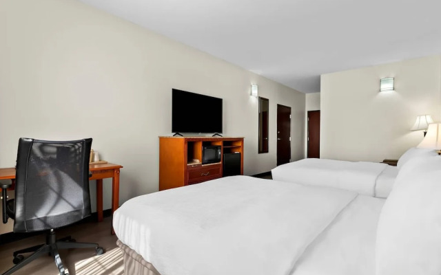 Quality Inn & Suites McAlester on Hwy 69