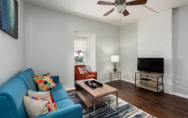 Apts at S 8th by NamaStay