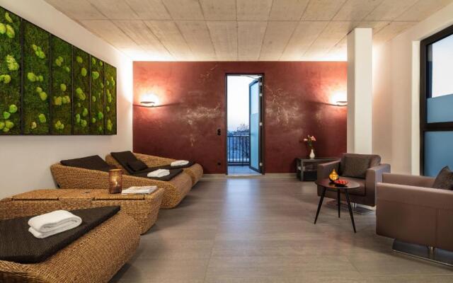 Golden Ball, Exclusive Serviced Apartments Munich