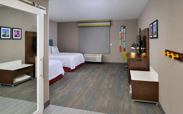 Hampton Inn & Suites Adrian