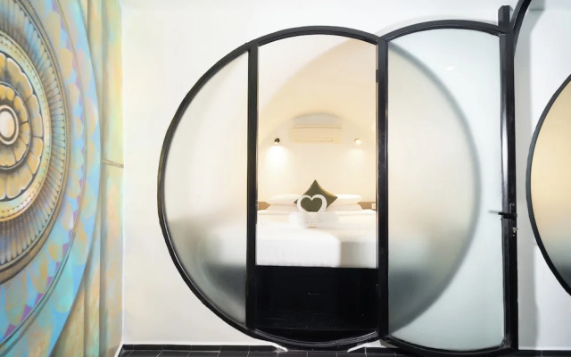 Tunnel Urban Retreat
