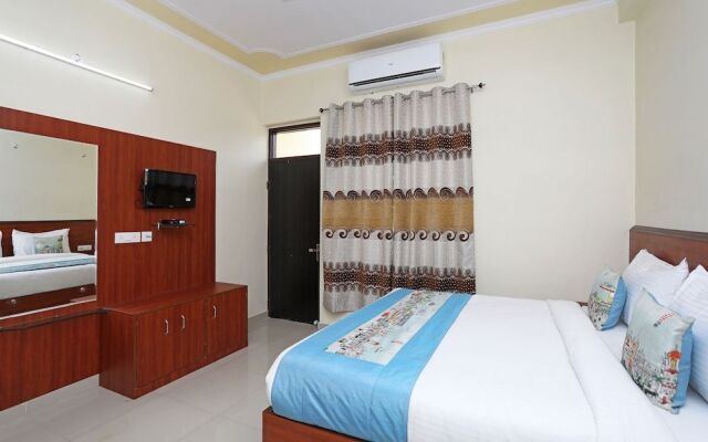 OYO 9973 Hotel Green Valley
