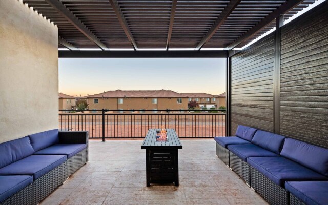 Private Pool Oasis #57 5 Bedroom Townhouse