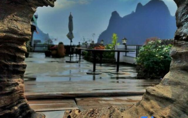 Xianyunju Resort Hotel (Yangshuo 20 yuan Scenic Area Branch)