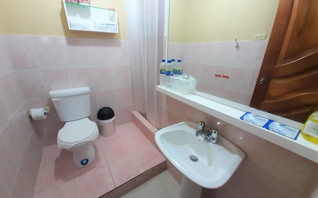 Hotel Los Algarrobos