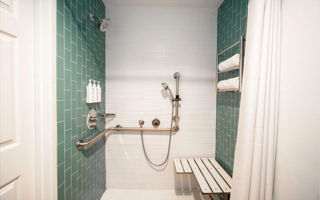 The Kinney - Venice Beach