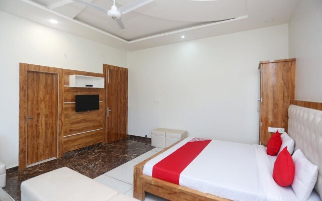 Tandoori Veg Hotel by OYO Rooms