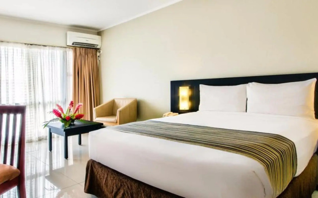 Tanoa Waterfront Hotel