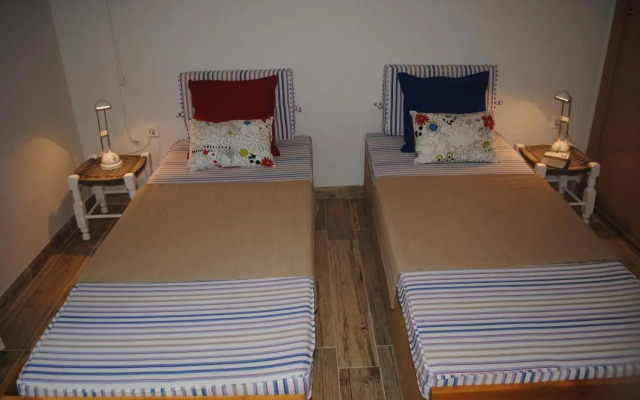 Daniil's Seafront Apartment