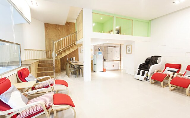 Gapyeong FS Pool Villa Pension