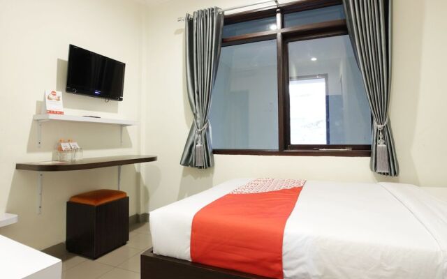 OYO 306 Koen Residence