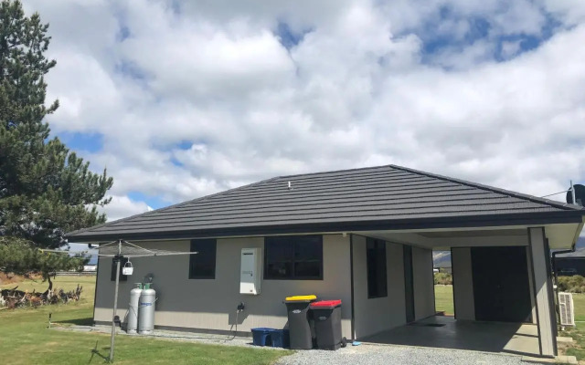 Twizel - Apartment on Woodley