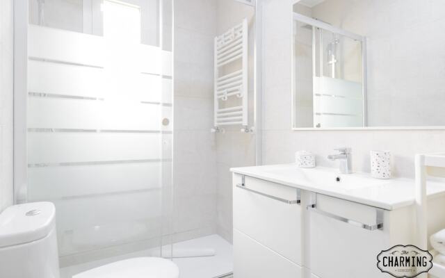 Charming Antiques Market