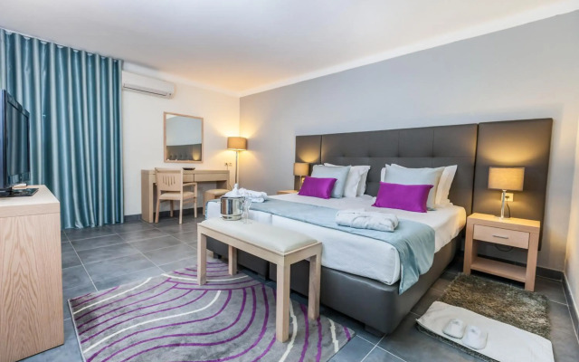 Santa Eulália Suite Hotel & SPA