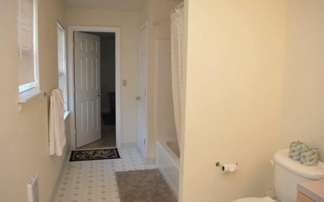 1860 Beach Drive #1