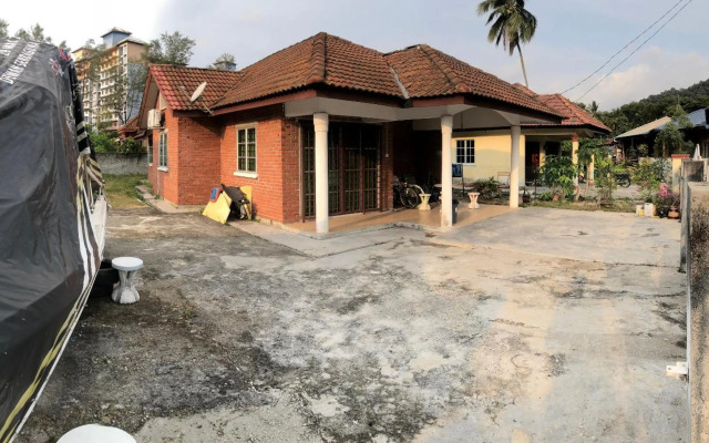 Homestay Villa Teluk Batik