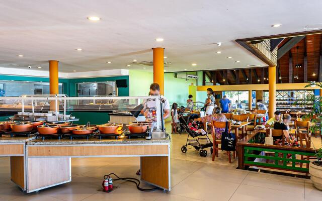 Studio vista mar pé na areia no Santinho STO2208