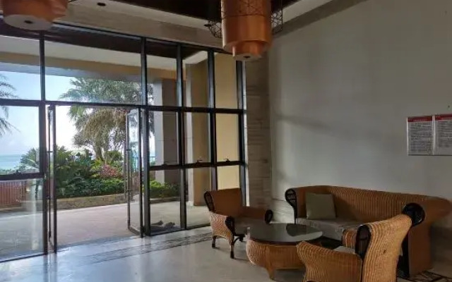 Qingshu Holiday Villa Hotel (Yangjiang Poly Yintan Store)