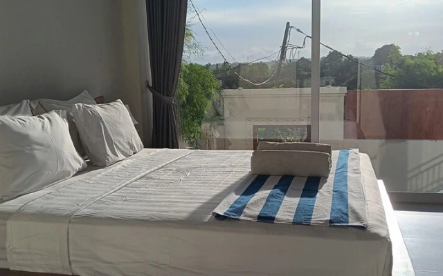 Sarining 2BR Villa with Pool