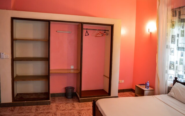 Platinum Hotel