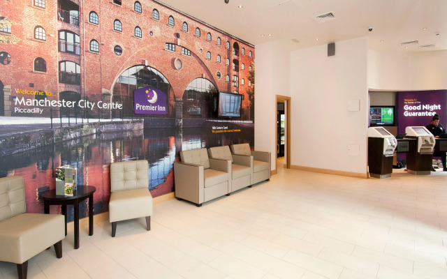 Premier Inn Manchester City Centre Piccadilly