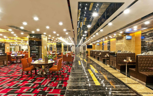 Hotel Emperor - Macau