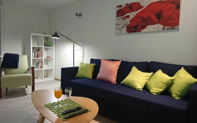 City Center Raua Apartment with Balcony